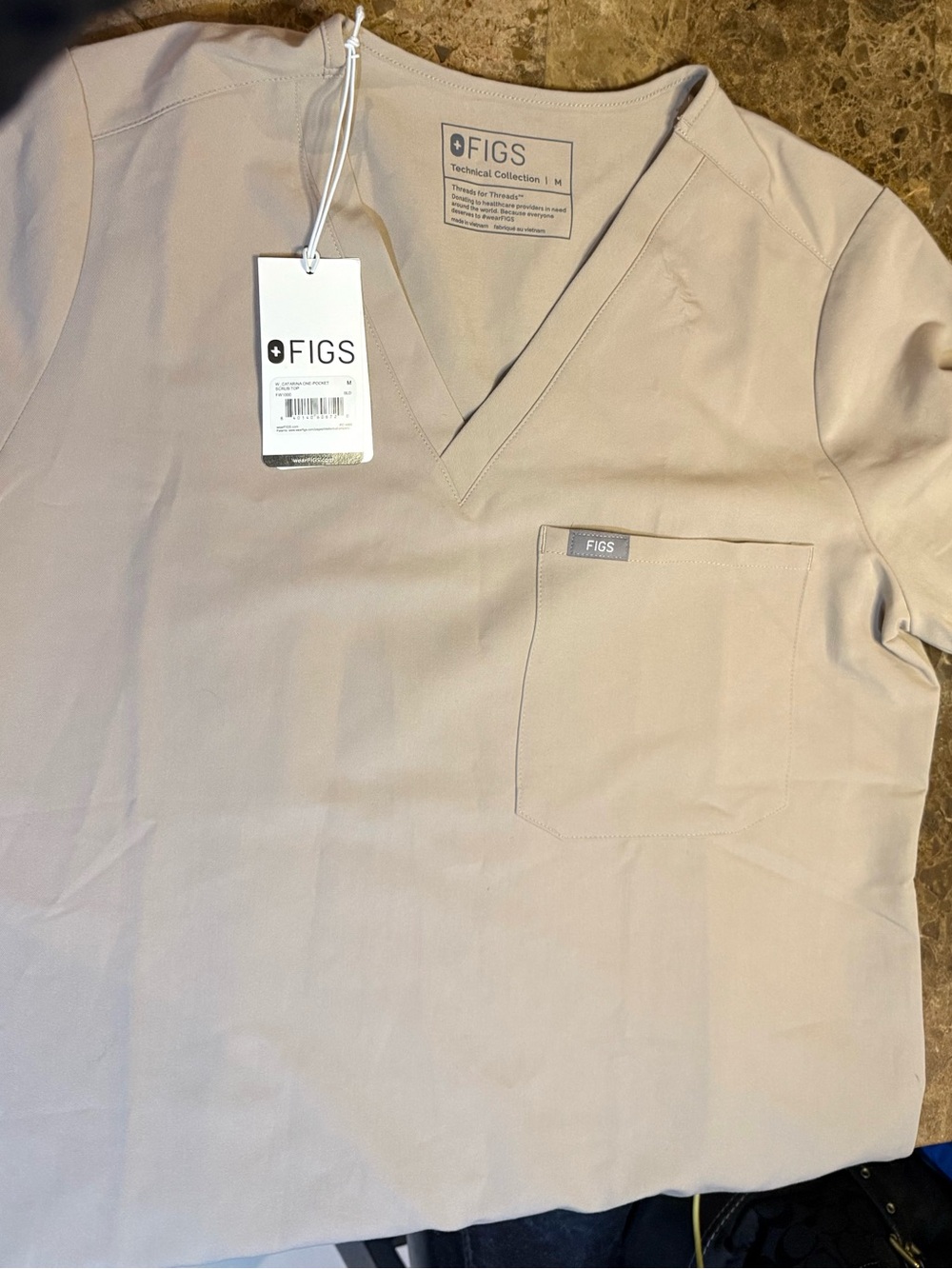 FIGS Men’s V-Neck Scrub Top in Light Taupe